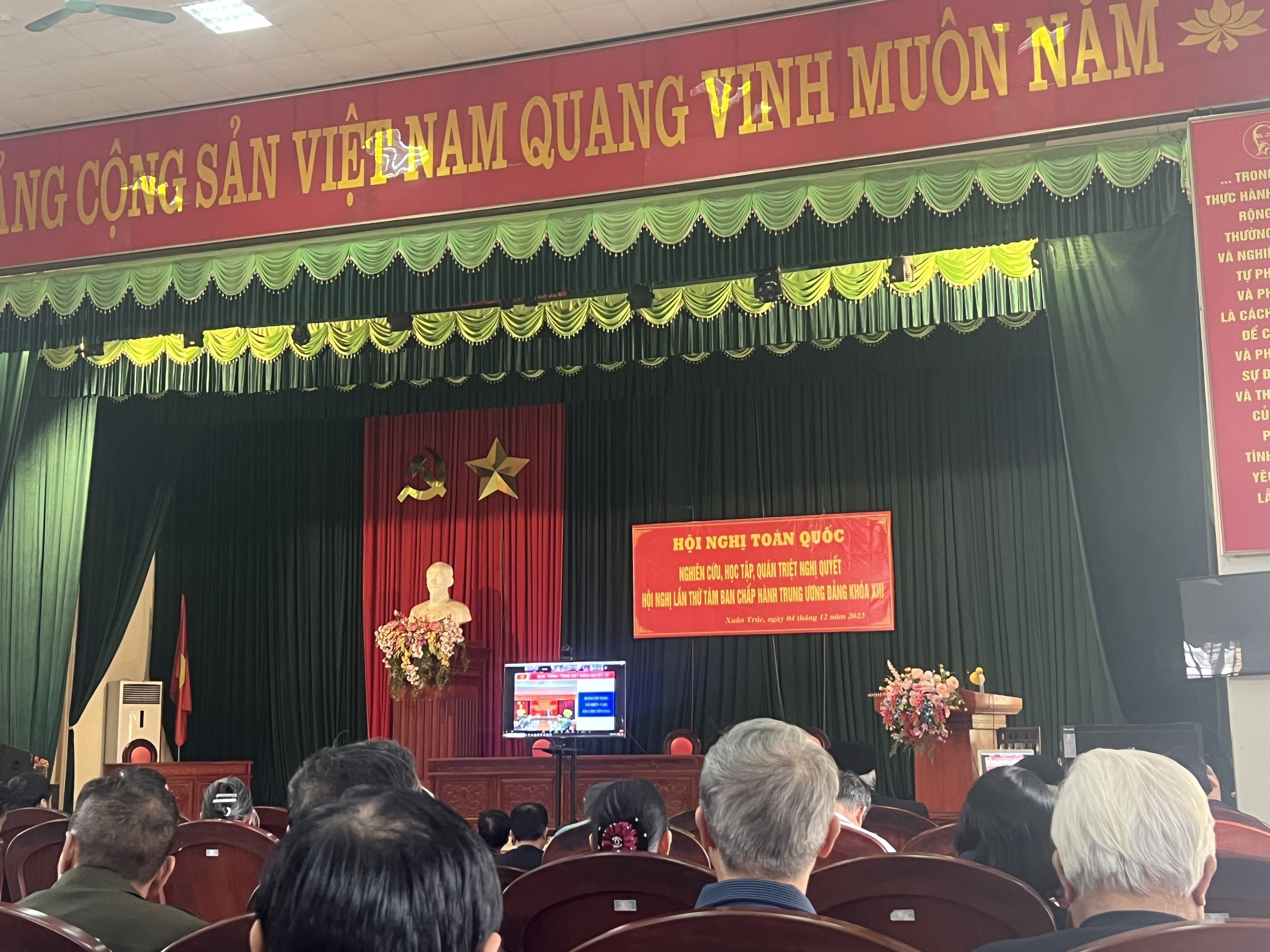 Hội nghị trực tuyến toàn quốc nghiên cứu, học tập, quán triệt Nghị quyết Hội nghị lần thứ tám BCH Trung ương Đảng khóa XIII