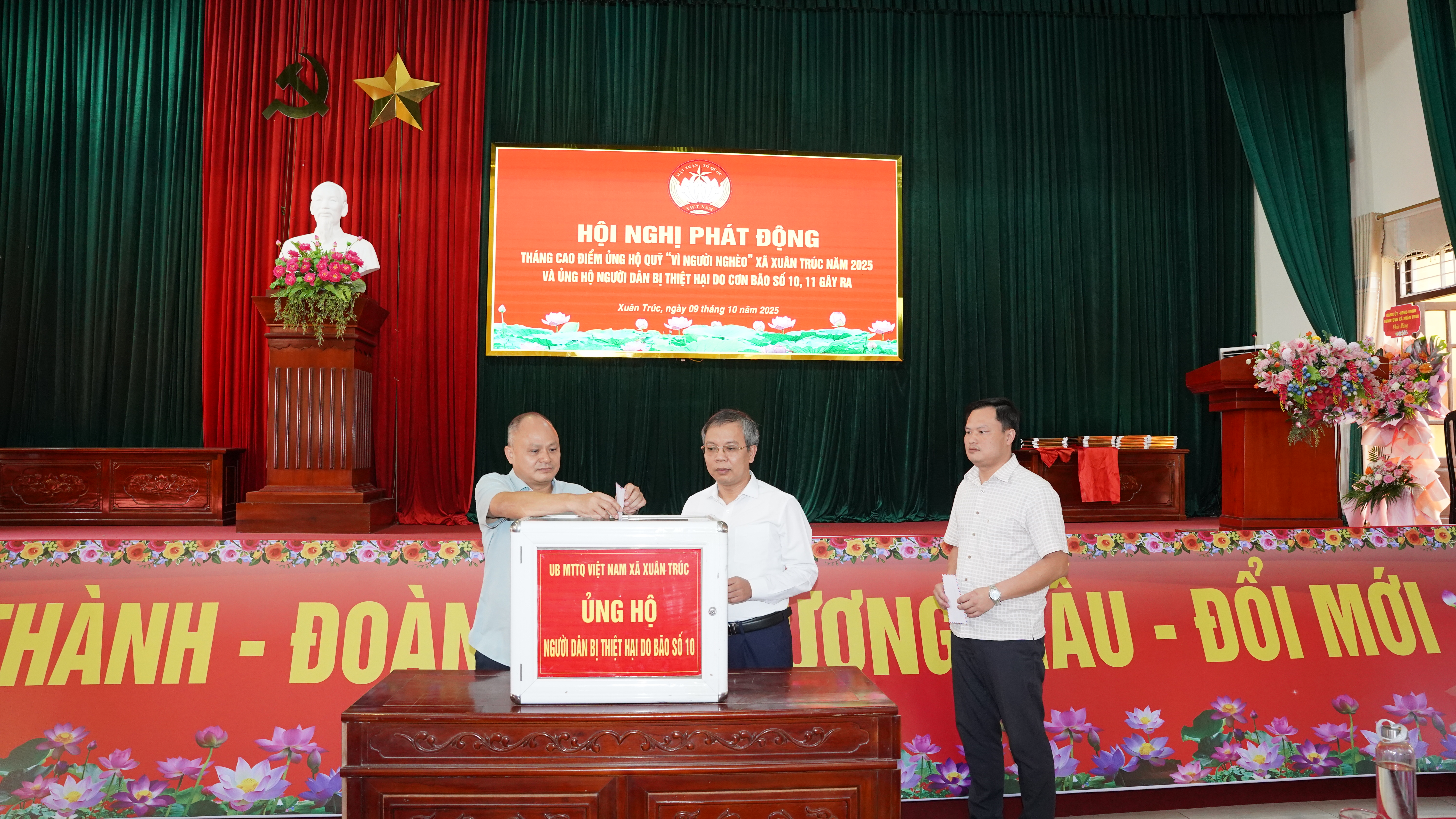 Mặt trận Tổ quốc  Việt Nam xã Xuân Trúc phát động tháng cao điểm “Vì người nghèo” năm 2025 và ủng hộ đồng bào bị thiệt hại do cơn bão số 10,11 gây ra