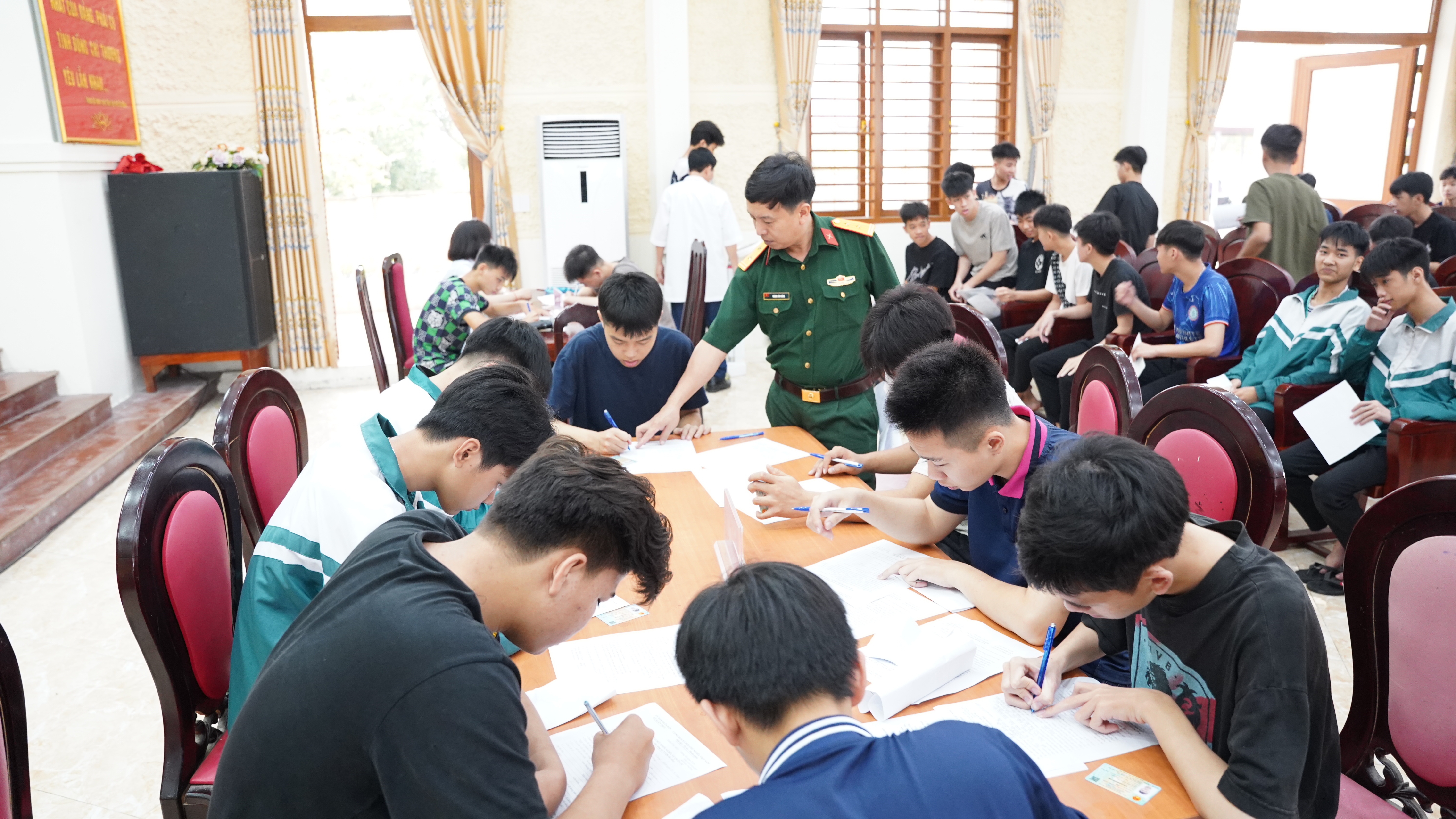 Xã Xuân Trúc tổ chức đăng ký nghĩa vụ quân sự tuổi 17 cho các nam thanh niên, chuẩn bị cho công tác tuyển quân năm 2027
