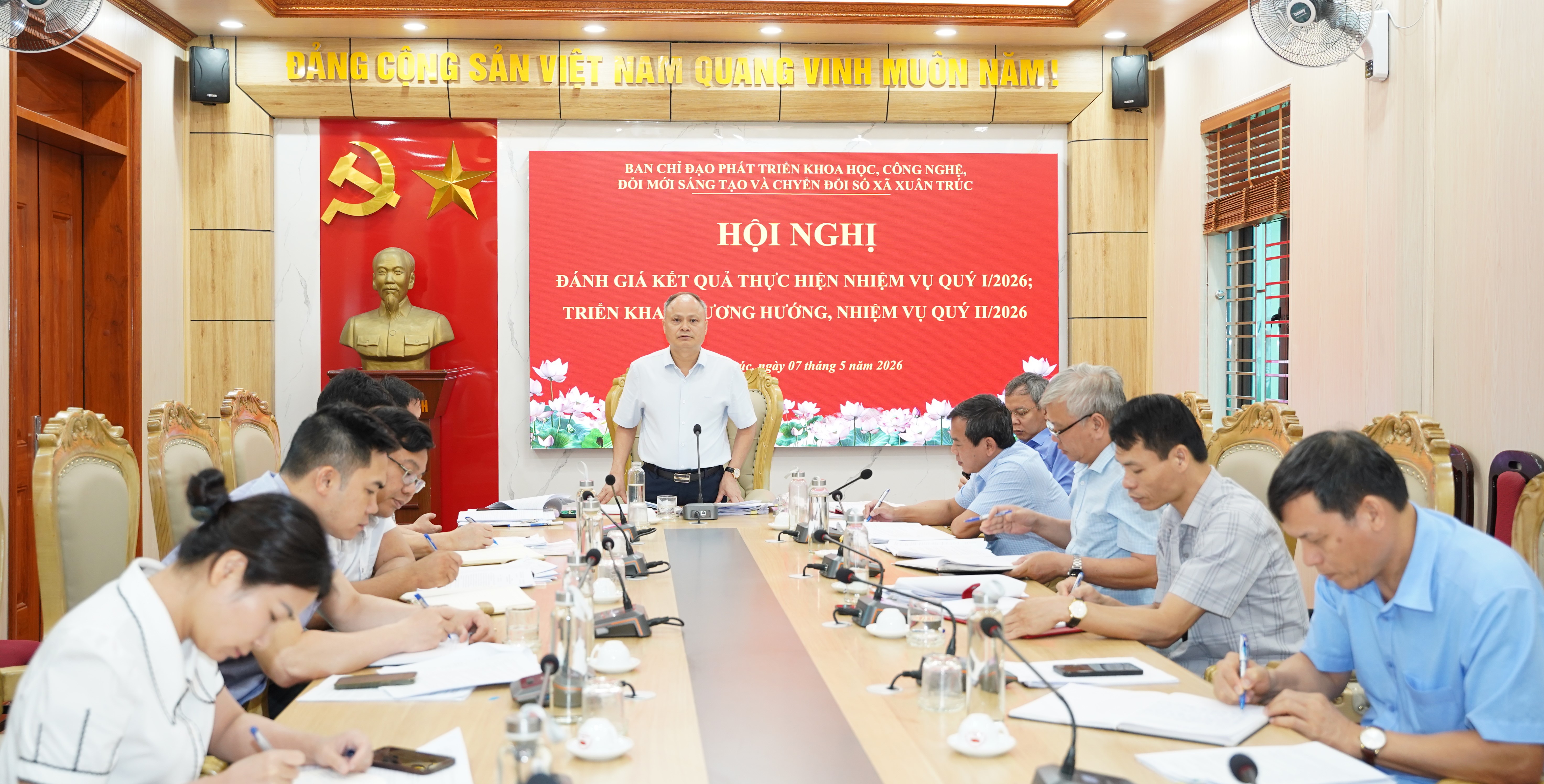 Đánh giá việc thực hiện nhiệm vụ phát triển khoa học, công nghệ, đổi mới sáng tạo và chuyển đổi số