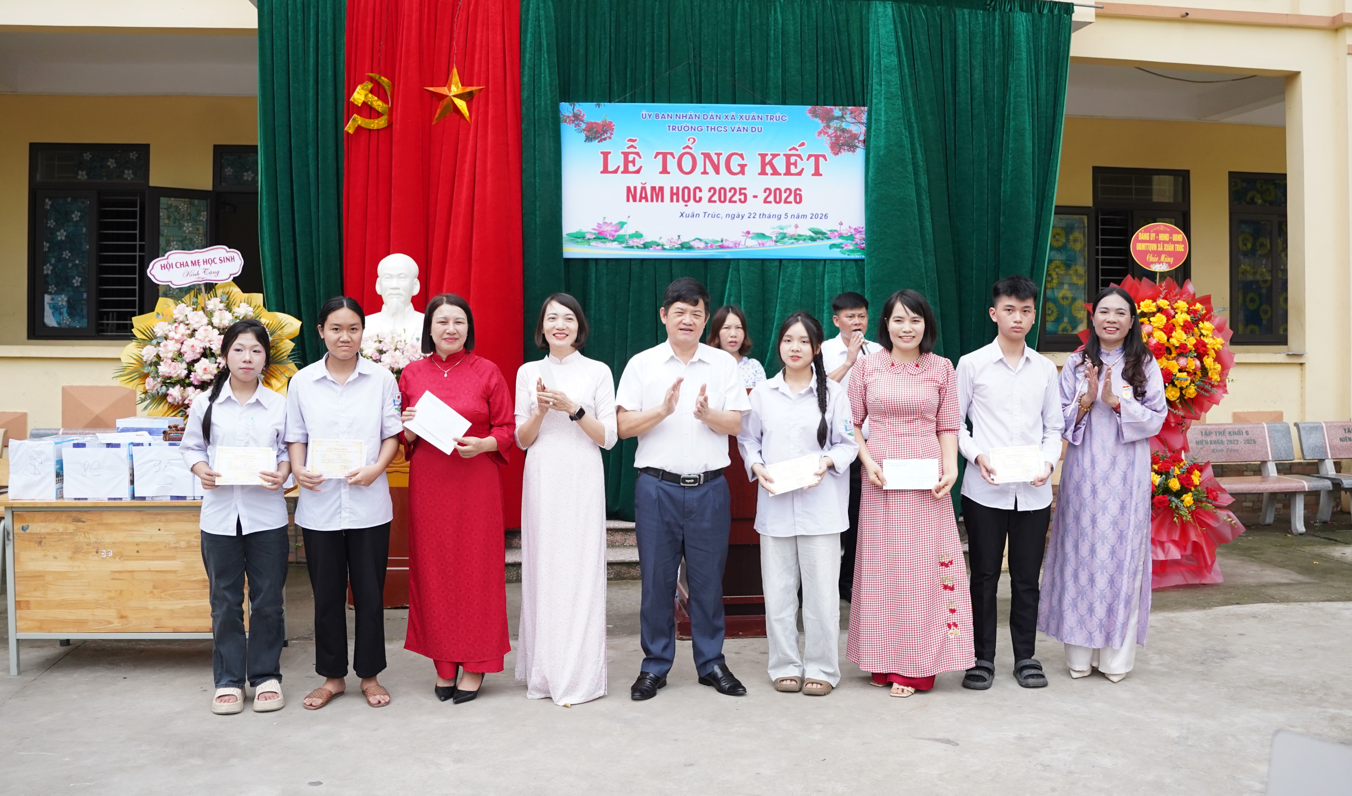 TRƯỜNG THCS VÂN DU TỔ CHỨC LỄ TỔNG KẾT NĂM HỌC 2025 – 2026