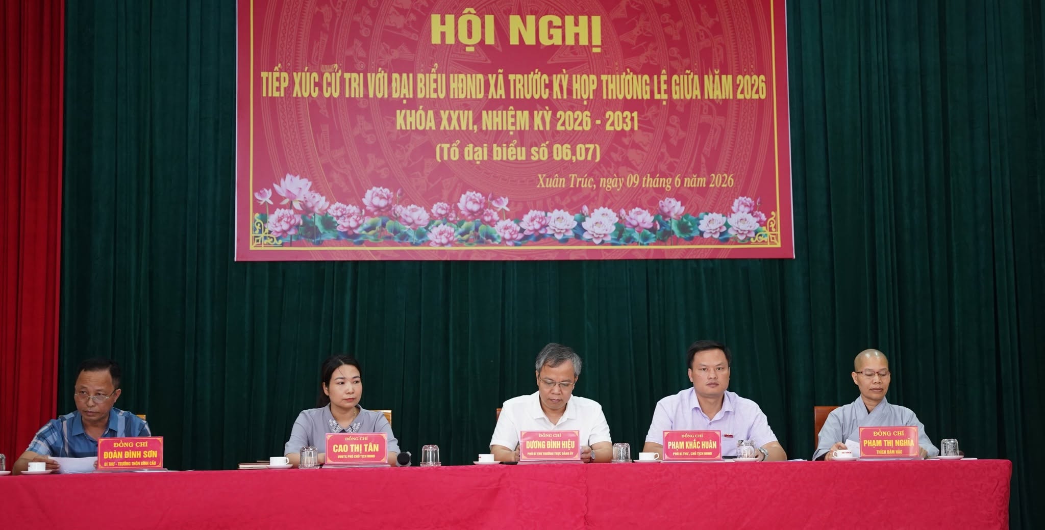 CỬ TRI ĐÓNG GÓP NHIỀU Ý KIẾN TÂM HUYẾT TRƯỚC KỲ HỌP HĐND XÃ