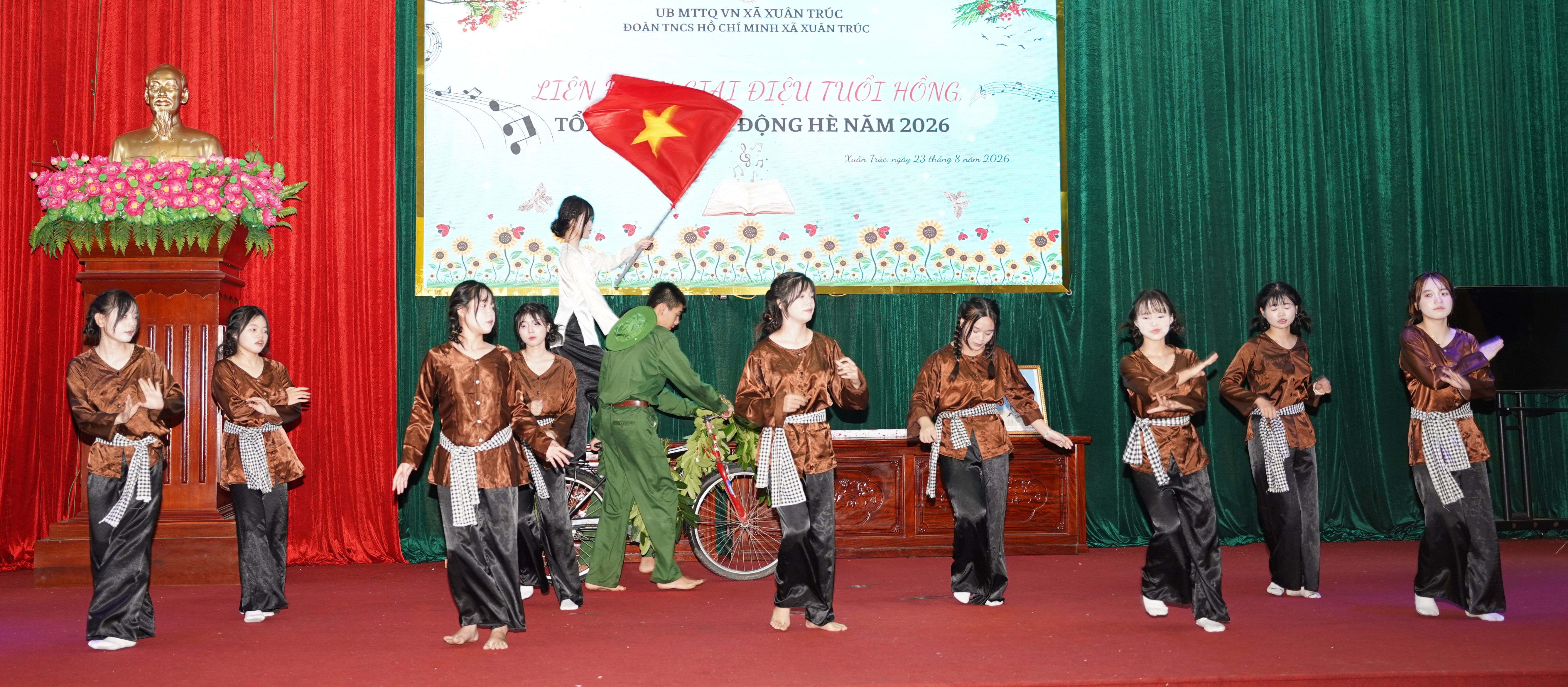 Xã Xuân Trúc tổ chức Liên hoan “Giai điệu tuổi hồng” và tổng kết hoạt động hè năm 2026