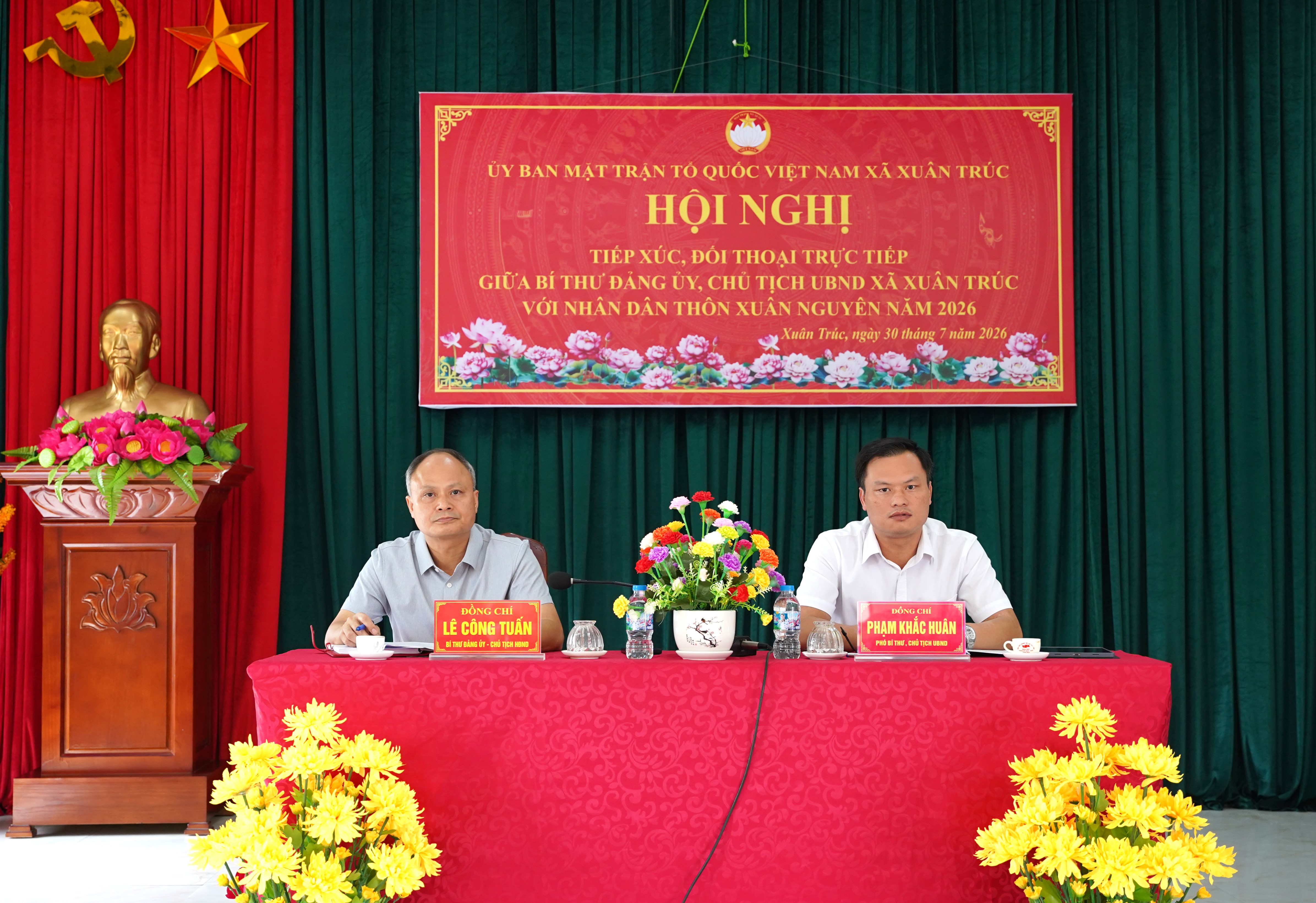 HỘI NGHỊ ĐỐI THOẠI TRỰC TIẾP GIỮA BÍ THƯ ĐẢNG ỦY, CHỦ TỊCH UBND XÃ XUÂN TRÚC VỚI NHÂN DÂN THÔN XUÂN NGUYÊN