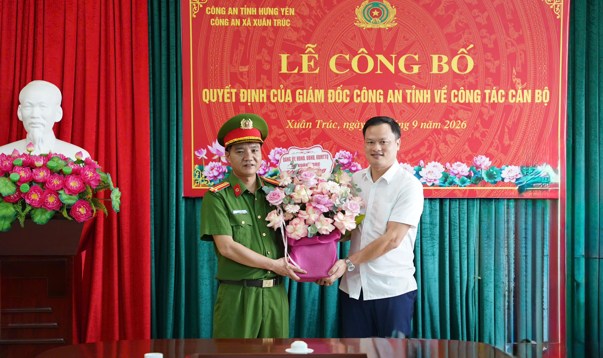 Công an xã Xuân Trúc công bố quyết định của Giám đốc Công an tỉnh về công tác cán bộ